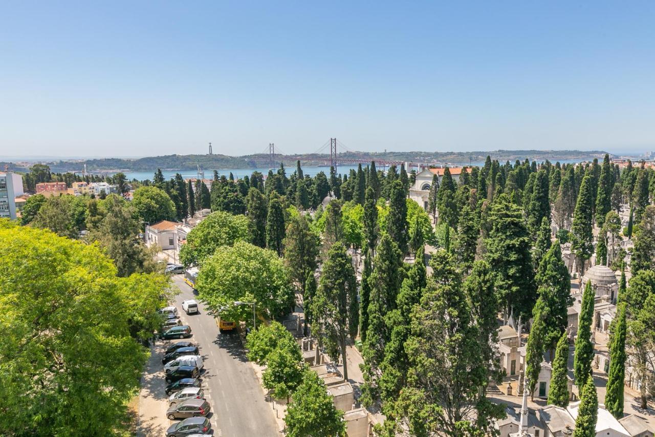 Spacious Apt Campo D'Ourique With Ac Lissabon Exterior foto
